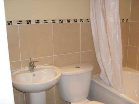 2 bedroom terraced house to rent - Photo 5