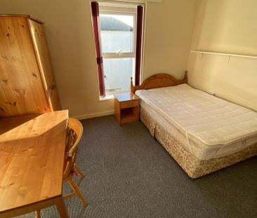 6 bedroom terraced house to rent - Photo 3