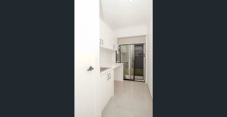 STUNNING FAMILY HOME IN DOREEN - Photo 3