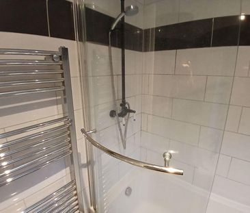 2 bedroom detached house to rent - Photo 2