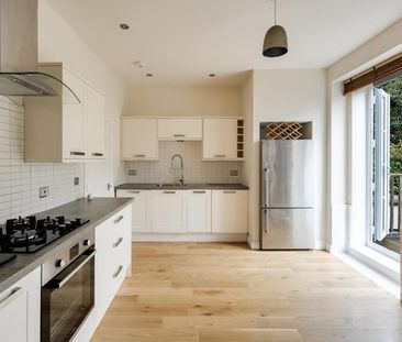 2 Bed Flat - Photo 1