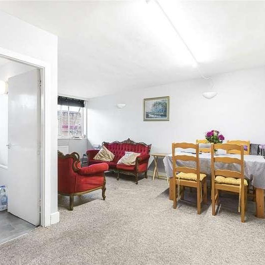 Pyramid House, High Road, North Finchley, London, N12 - Photo 1