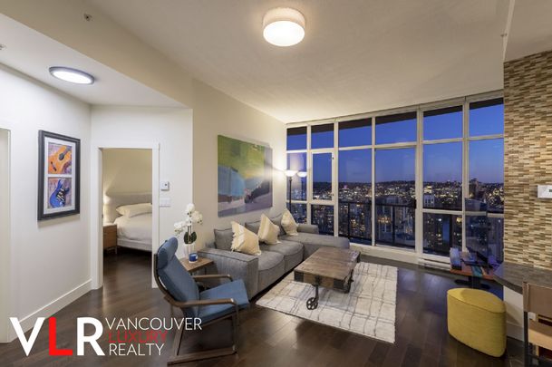 Penthouse in Downtown Vancouver, BC - Photo 1