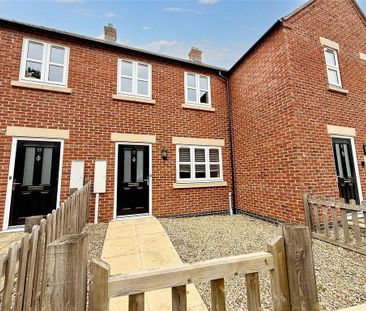 2 bedroom terraced house to rent - Photo 4