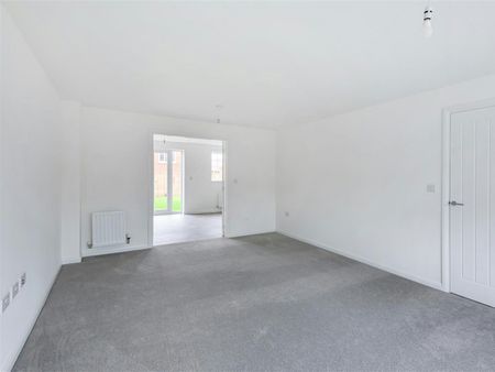 Detached house to rent on - Photo 2