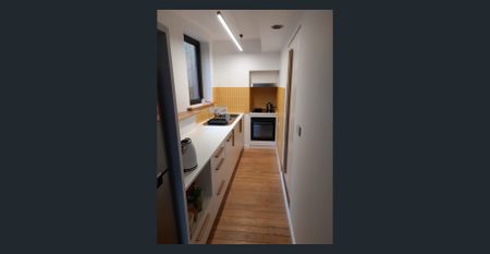 Comfortable, Cozy & Fully Furnished - Photo 2