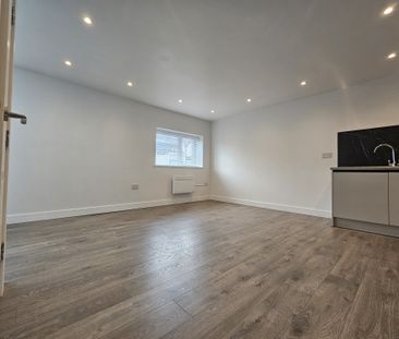 Elmhurst Road, Birmingham - Photo 6