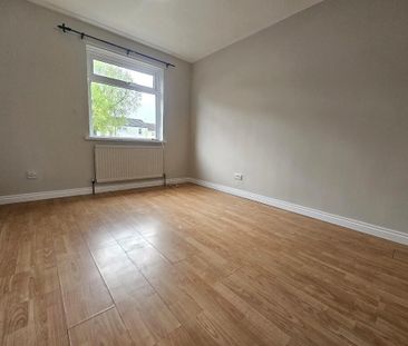 28 Carnbrock Drive, Antrim, BT41 1LH - Photo 3