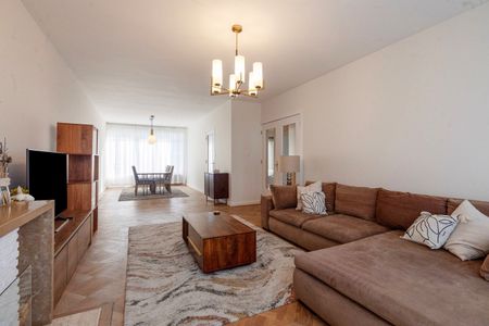 Appartement te huur: Van Alkemadelaan 1070 2597 BK Den Haag - Photo 3