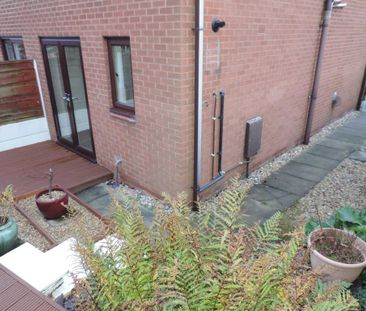 2 bedroom semi-detached house to rent - Photo 1