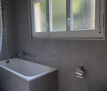 JOLI 3 PIECES RENOVE DANS IMMEUBLE AVEC ASCENSEUR - Photo 6