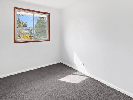 QUIET POSITION IN THE HEART OF BERKELEY VALE! - Photo 2