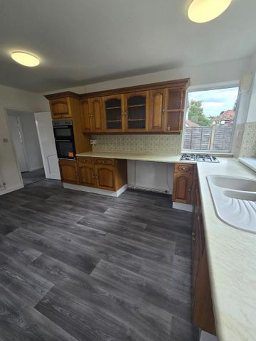 3 bedroom bungalow to rent - Photo 5