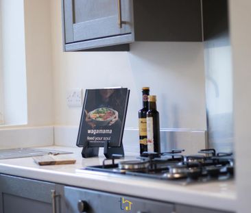 1 bedroom in a house share to rent - Photo 4