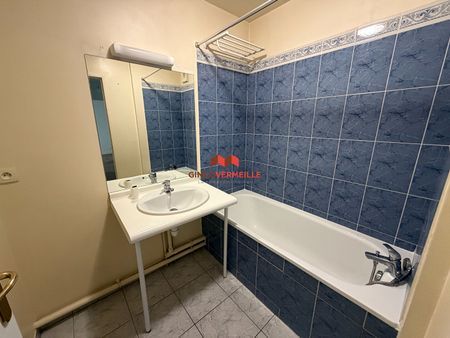 Location Appartement 2 pièces 45m² - Photo 3