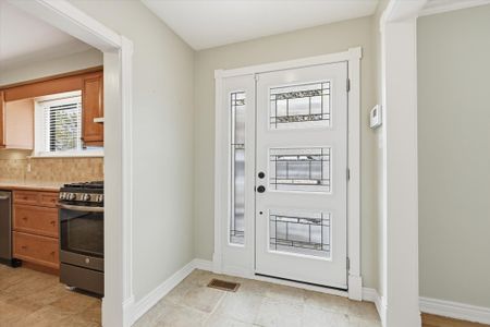 For Lease - 419 Hampton Heath Road Unit# Main Level, Burlington, Ontario - Photo 5