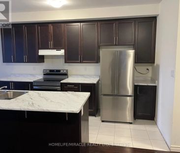 78 DONALD FICHT CRESCENT - Photo 3