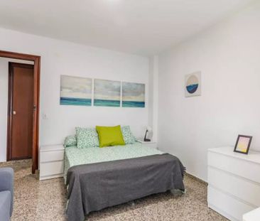 Avinguda del General Avilés, Valencia, Valencian Community 46015 - Photo 5