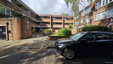 Carey Gardens, London, SW8 4 - Photo 2