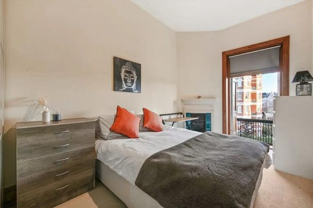 1 bedroom in a house share to rent - Photo 1