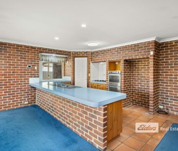 SPACIOUS FAMILY HOME - Photo 1