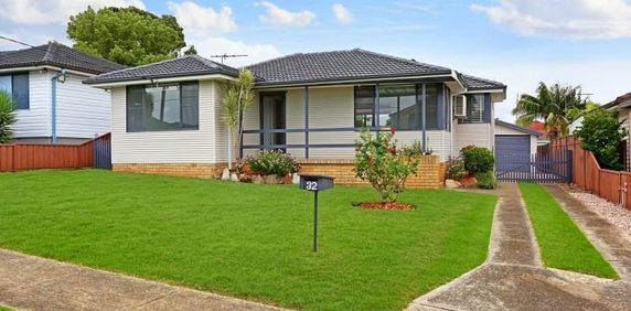 Light-Filled Family Home in an Ultra-Convenient Location - Photo 2