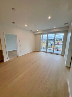 Corner Unit – Third Floor – ZARA - Photo 1