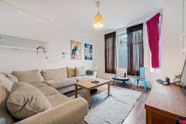 7 bedroom terraced house to rent - Photo 1