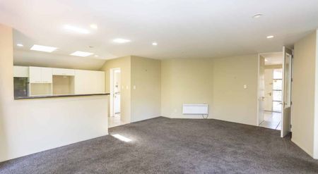 Lovely 3-bedroom family home! - Photo 4