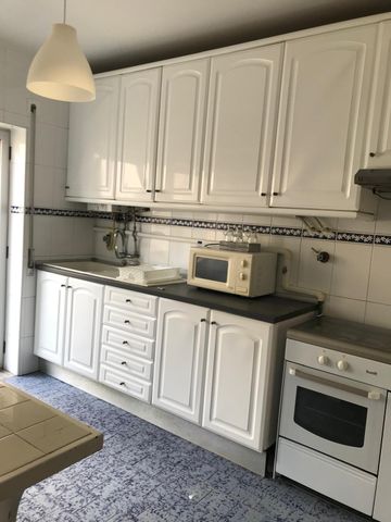 Apartamento T3 Praia da Barra, com cozinha equipada e parcialmente mobilado. Visite! - Photo 3
