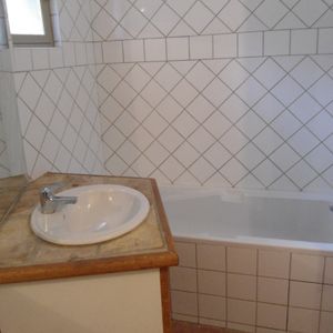 Coup de coeur, grand F2 au coeur de ville - Photo 2