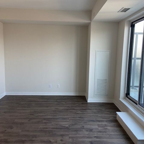 For Lease - 1630 Queen Street Unit# 514, Toronto, Ontario - Photo 1