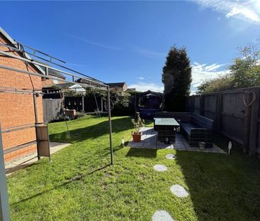 Well-presented and deceptively spacious four bedroom, three-storey ... - Photo 1