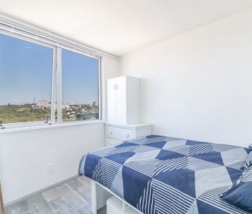 Modern, Clean, Safe 2BR Apt with Pool & Parking - Photo 5