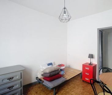 1 pièce 15.17 m² Intra Muros - Studio meublé et équipé - 340 € - Photo 2