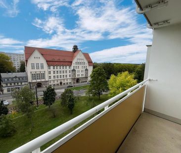 Balkonwohnung mit Tageslichtbad zum Sofortbezug - Photo 1