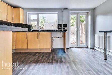 3 bedroom end of terrace house to rent - Photo 2