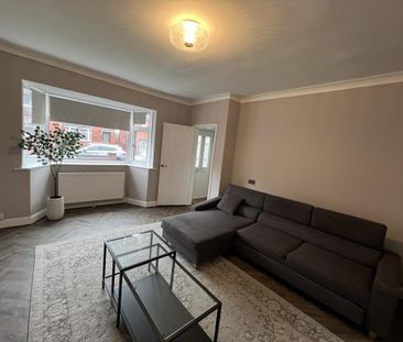 3 bedroom terraced house to rent - Photo 2