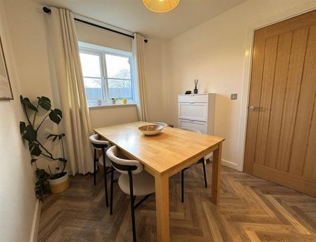 3 Bedroom Semi Detached To Let - Photo 2