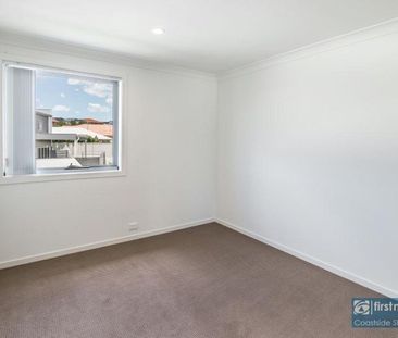 Spacious 3-Bedroom Family Home in Prime Location - Photo 2