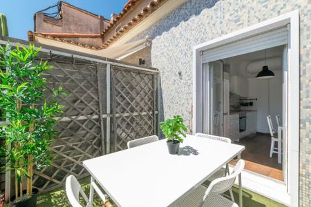 Carrer del Rosselló, Barcelona, Catalonia 08008 - Photo 5