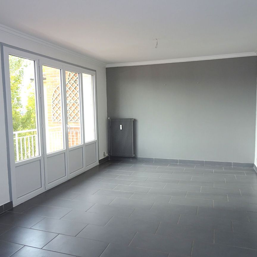 Location Appartement 3 pièces 70m² - Photo 1