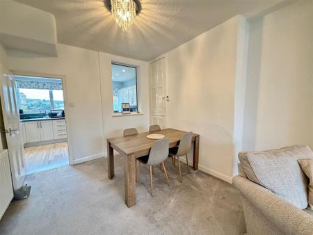 2 bedroom terraced house to rent - Photo 4