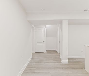 For Lease - 4 Lawnview Court, Brampton, Ontario - Photo 5