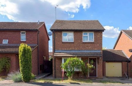 3 bedroom detached house to rent - Photo 2