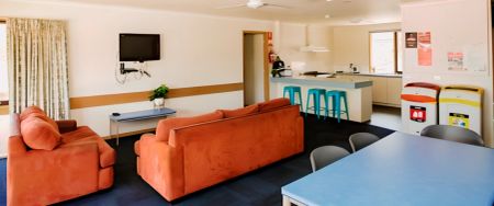 Single Room - Photo 2