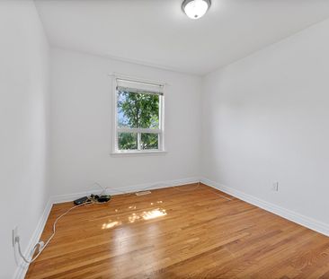 For Lease - 379 Tamarack Circle Unit# MAIN, Oakville, Ontario - Photo 5