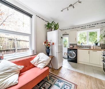 Shelbourne Road, N17, London - Photo 1