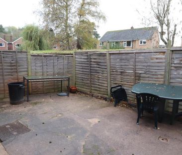 2 bedroom maisonette to rent - Photo 3