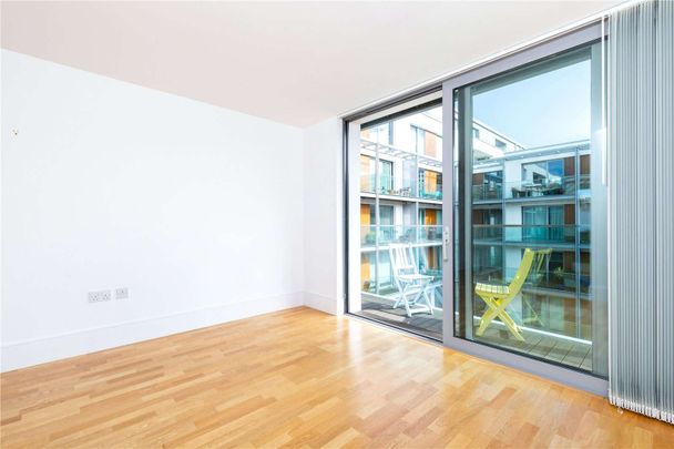 Southstand Apartments, Highbury Stadium Square, London, N5 1FD - Photo 1